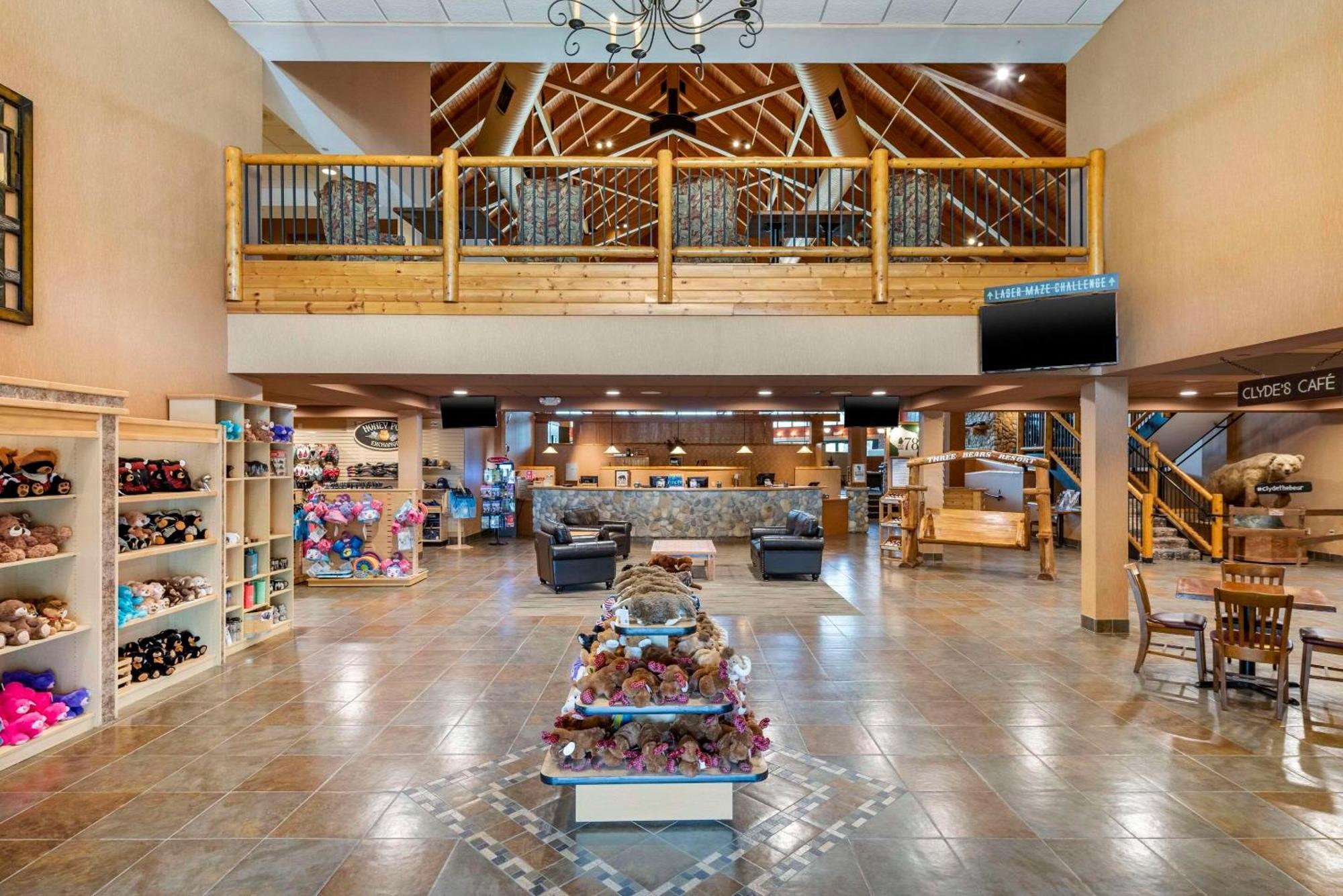 Three Bears Resort Waterpark Near Tomah Ascend Collection Warrens Exteriör bild