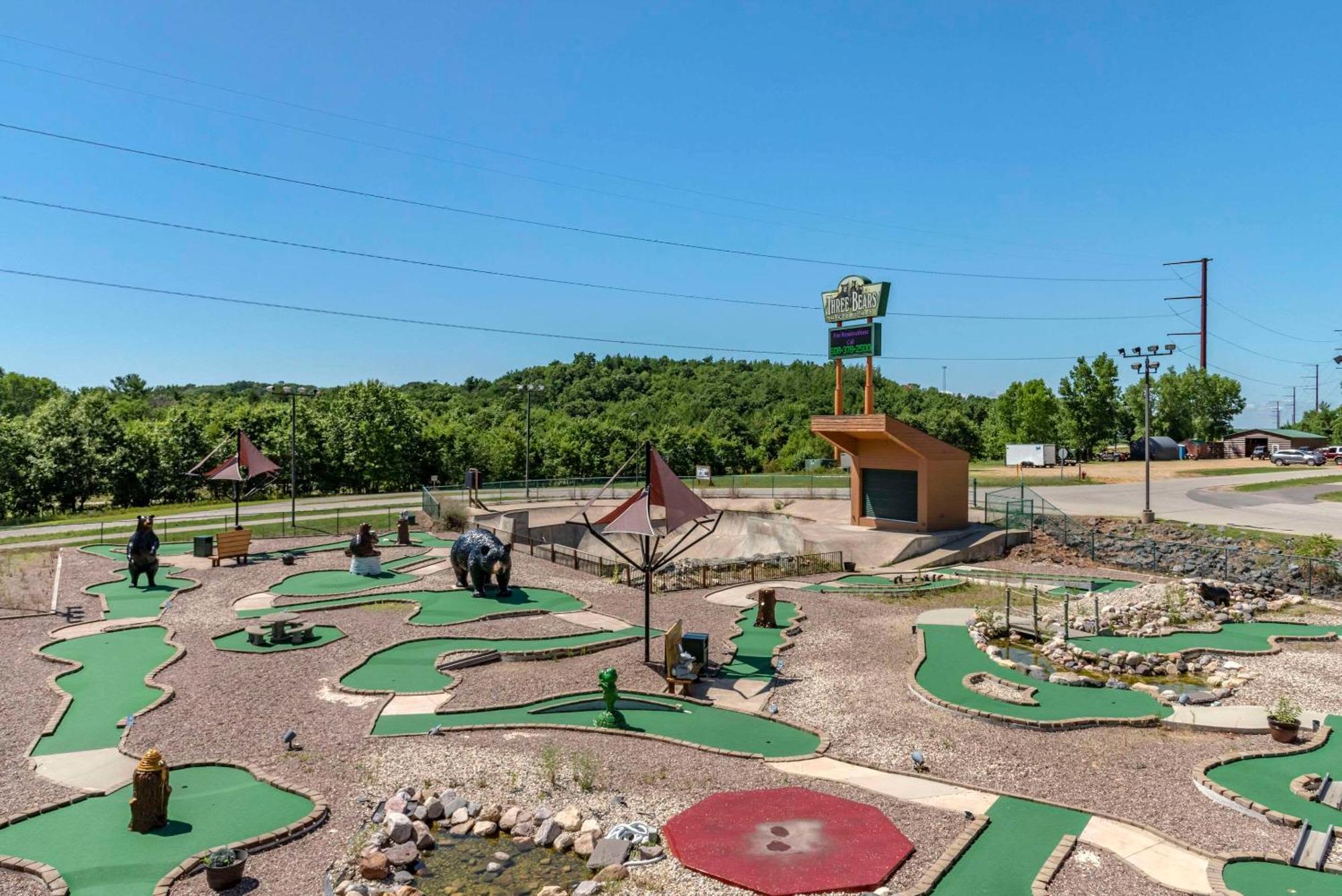 Three Bears Resort Waterpark Near Tomah Ascend Collection Warrens Exteriör bild