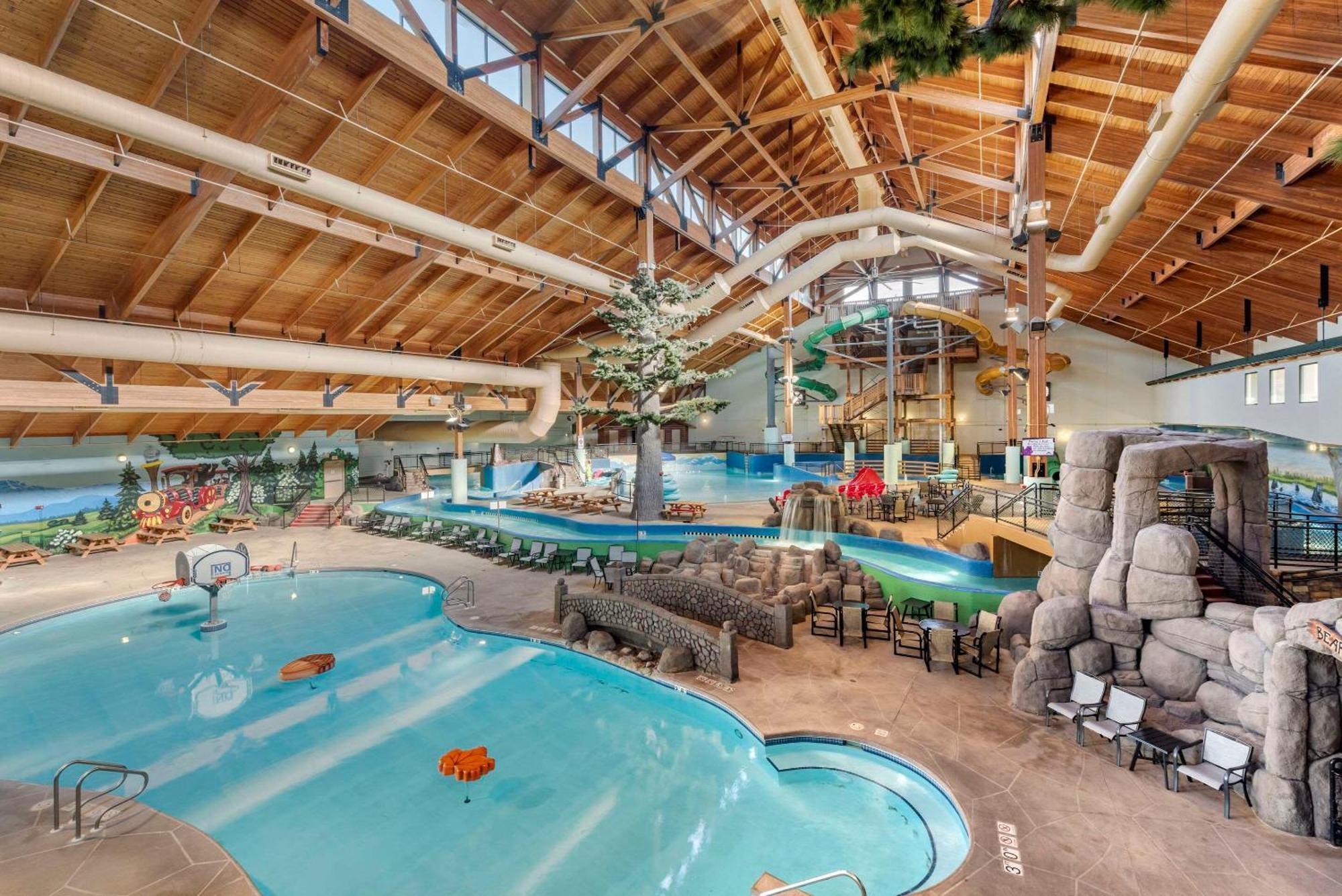 Three Bears Resort Waterpark Near Tomah Ascend Collection Warrens Exteriör bild