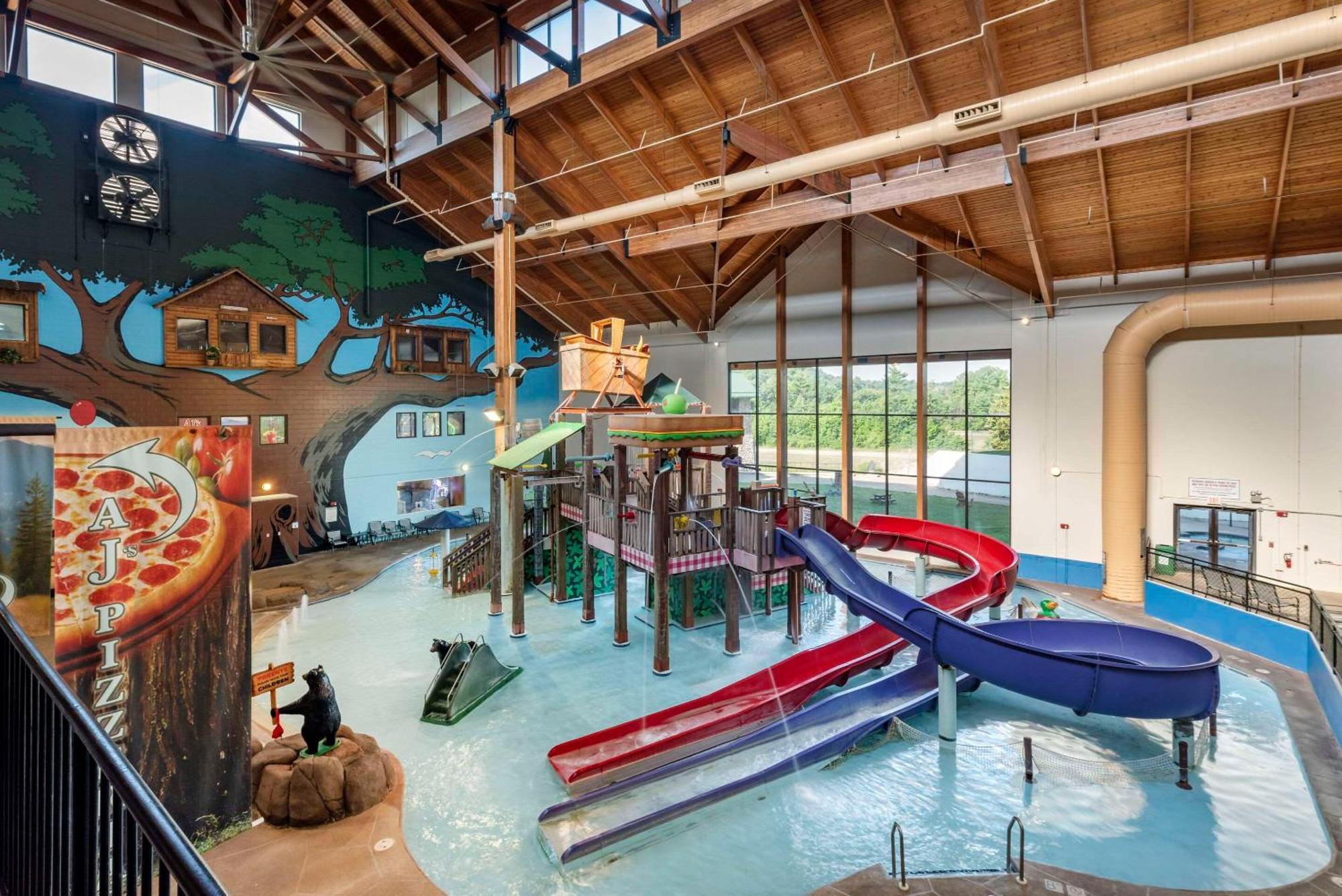 Three Bears Resort Waterpark Near Tomah Ascend Collection Warrens Exteriör bild