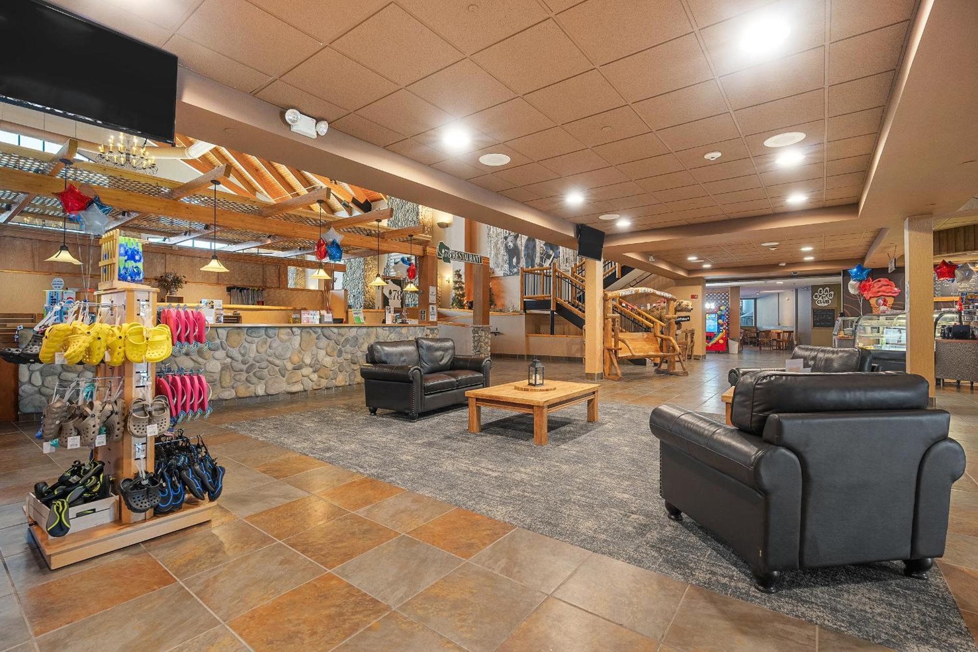 Three Bears Resort Waterpark Near Tomah Ascend Collection Warrens Exteriör bild